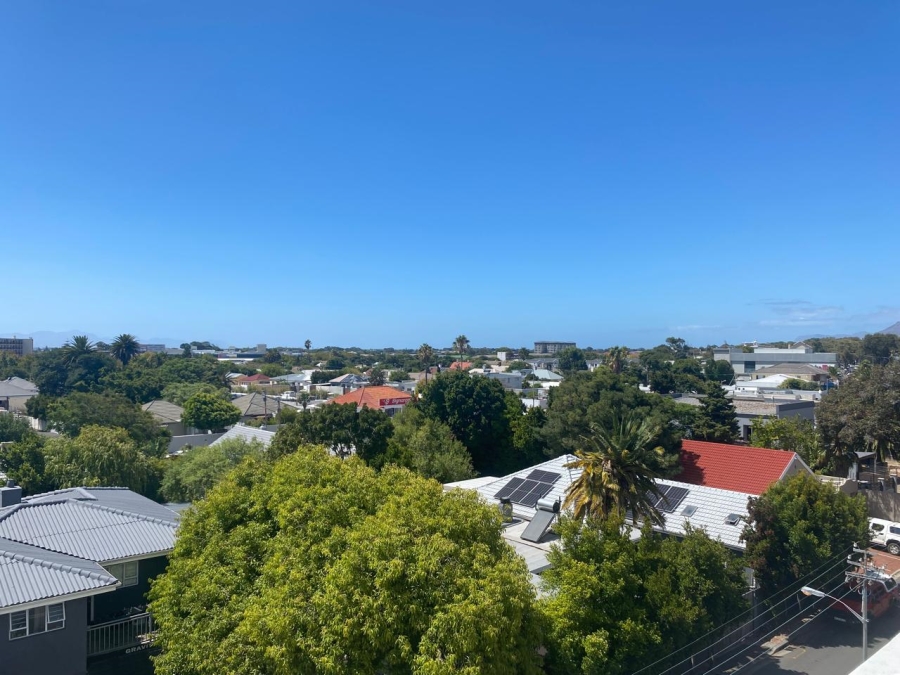 2 Bedroom Property for Sale in Claremont Western Cape